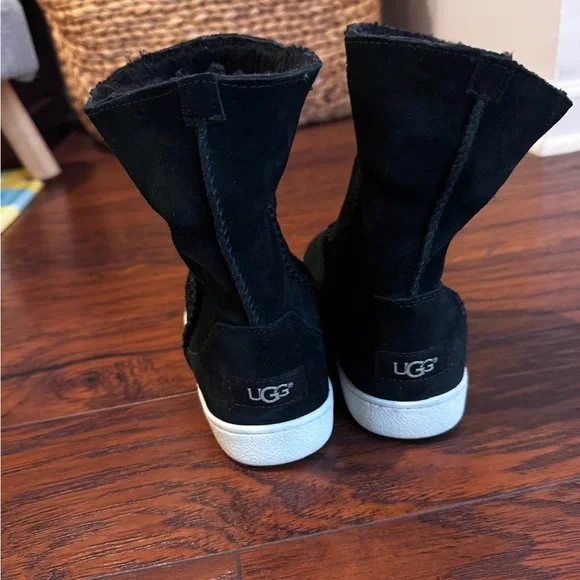 {UGG} Alameda Cuffable "Black" ankle boots - Picture 4 of 10